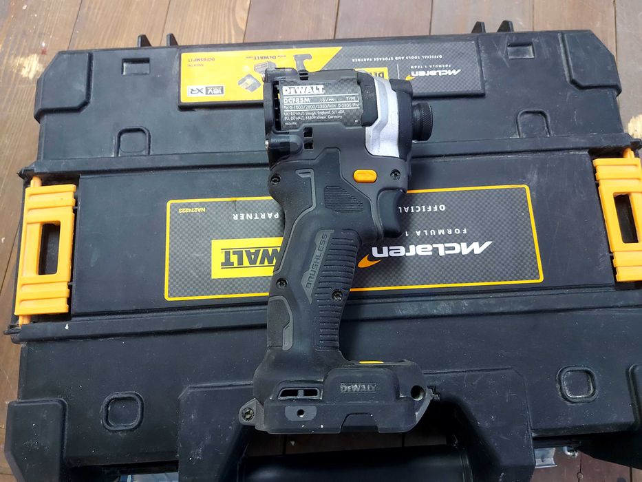 DeWALT DCF85 McLaren