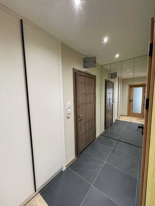 Дава се под наем Тристаен апартамент в Пловдив, Христо Смирненски - 120 кв.м за 980 € - Снимка #10