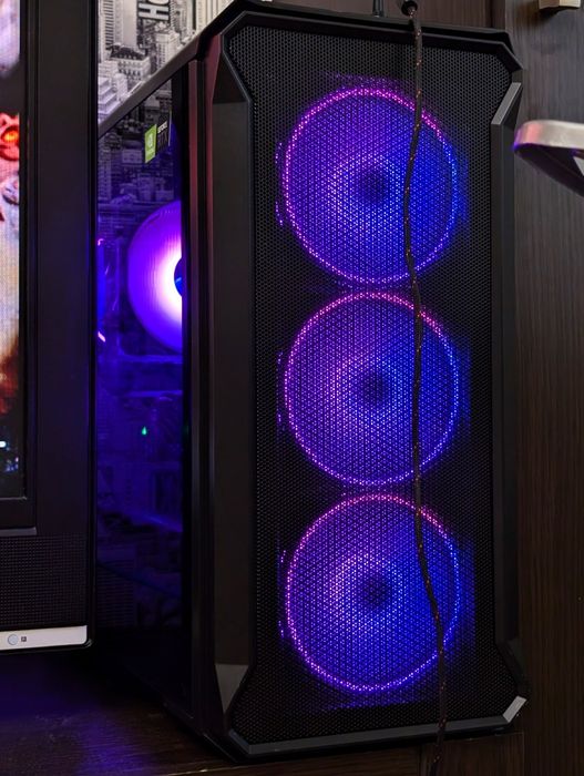 Продам корпус с вентиляторами