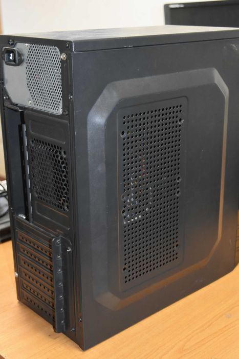 Кутия и захранване - бонус двд и хард диск