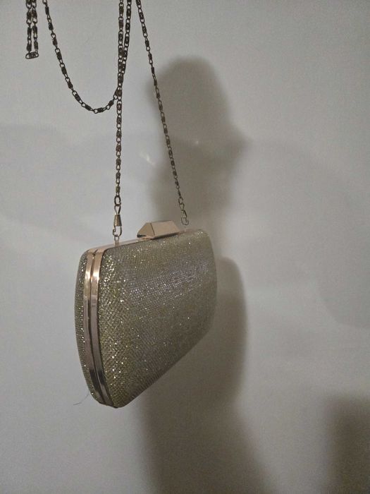 Златен дамски клъч