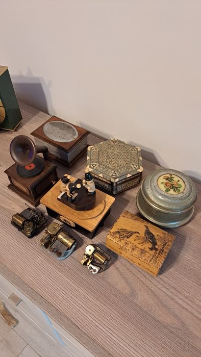 Cutii  Muzicale vechi functionale