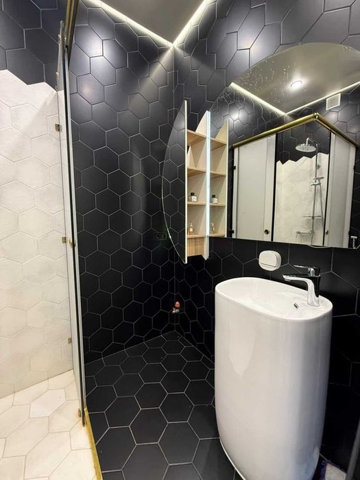 Продам 4-комн квартиру