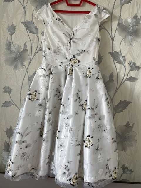 женская одежда, платья