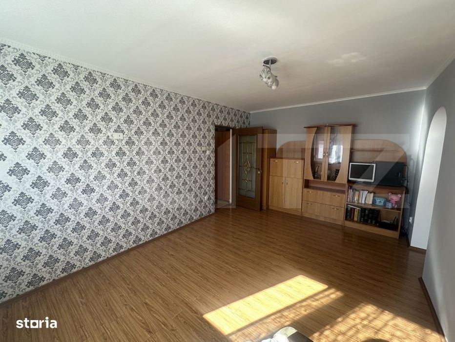 Apartament 3 camere, 70 mp, Micro 16 — fotografia 1