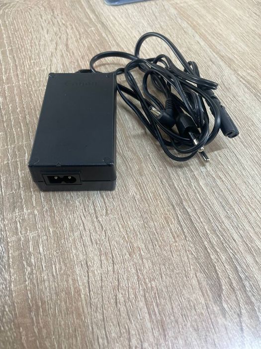 CANON Зарядка от камеры