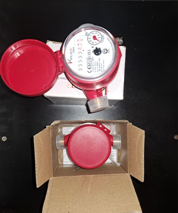 Apometre noi ,apa calda