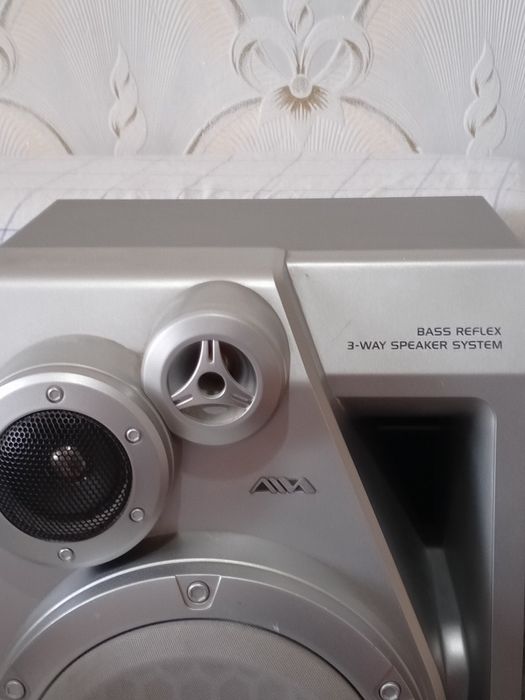 Продается  музыкальный центр АЙВА