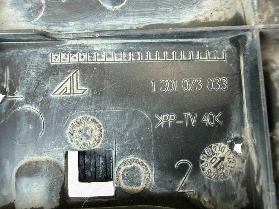 Suport Ochelar Ghidaj Sub Far Stanga Audi A4 B8 8K 2010 / 2008-2015 Cod OEM 1301073033 (5B2)