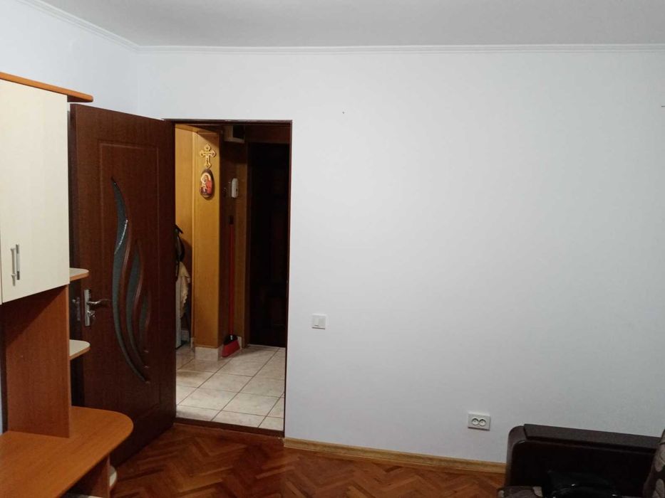 Proprietar – Închiriez apartament 2 camere DECOMANDAT, Ploiești Vest – 1.250 Lei Proprietar –  de la 1 Octombrie)