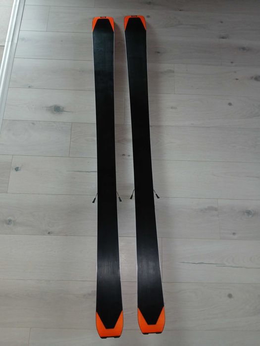 Туринг ски с автомати, колани  и щеки Salomon Mtn Explore 88