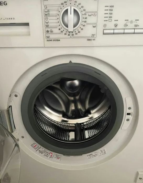 Комбинирана пералня със сушилня за вграждане AEG Lavamat Turbo L-12843 VIT