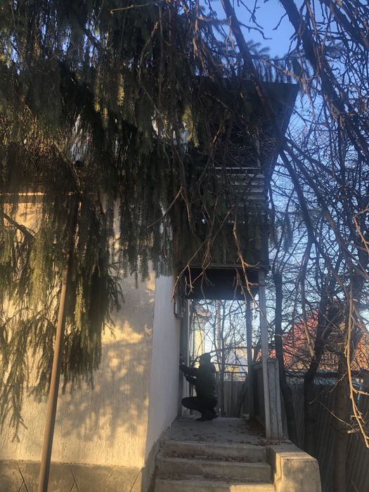 Продам дом на демонтаж , на материалы