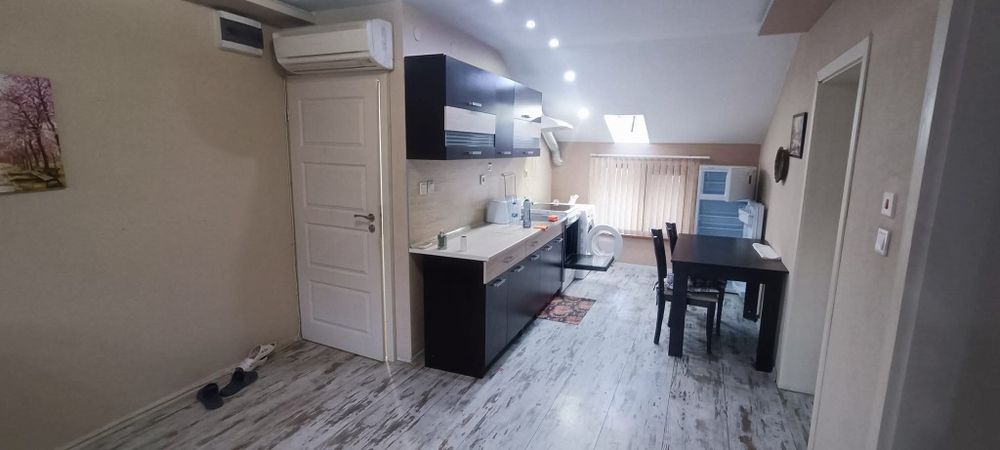 Давам под наем тристаен апартамент в квартал Долни Воден