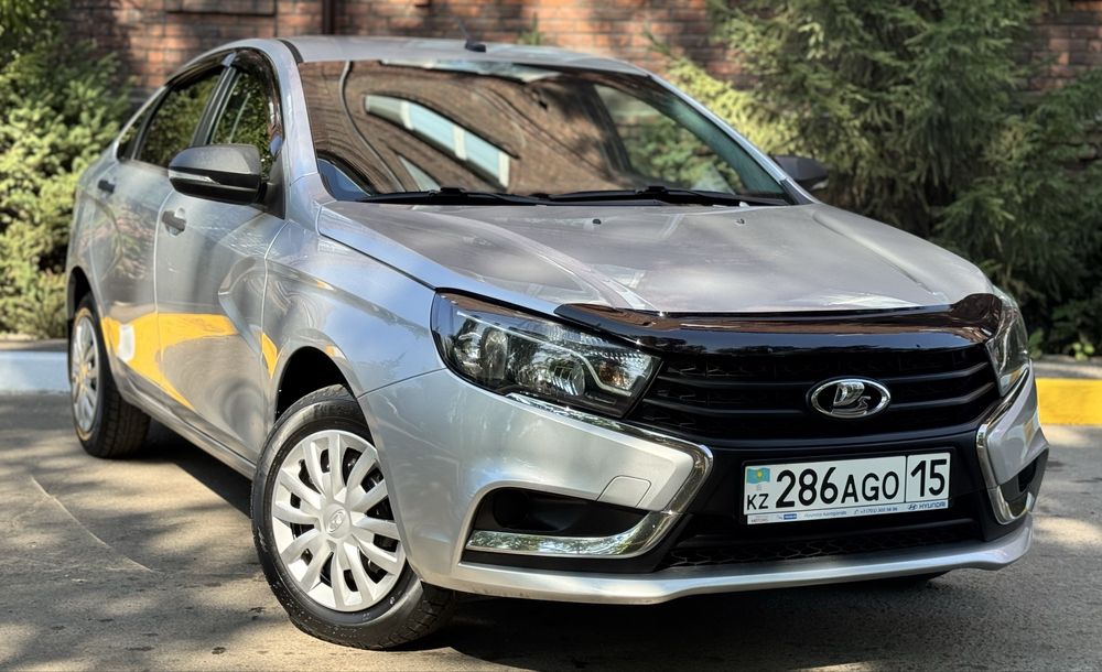 Продам лада веста 2022