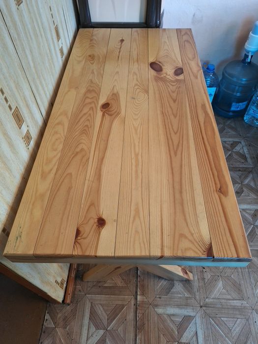 Продам новый стол