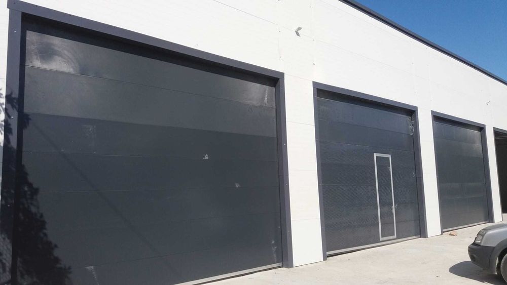 uși de garaj secționale