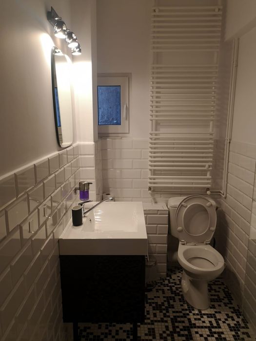 De inchiriat 3 cam Universitate/ luminos/ centrala proprie/ vedere