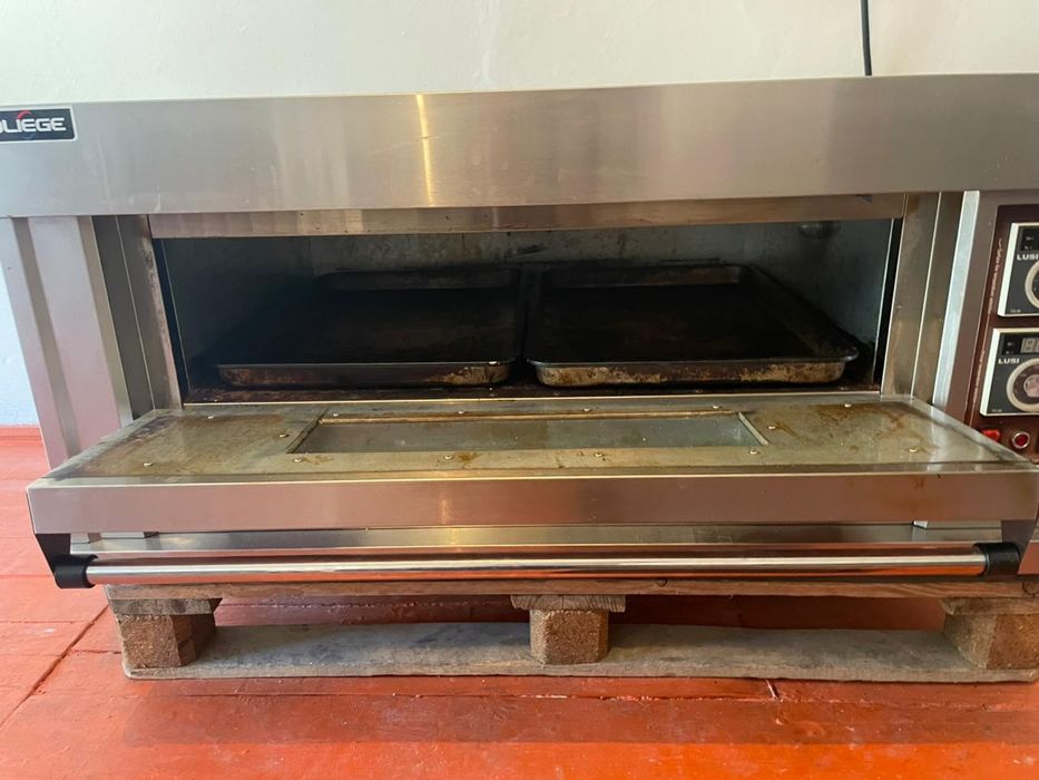 Жарочный шкаф.  .