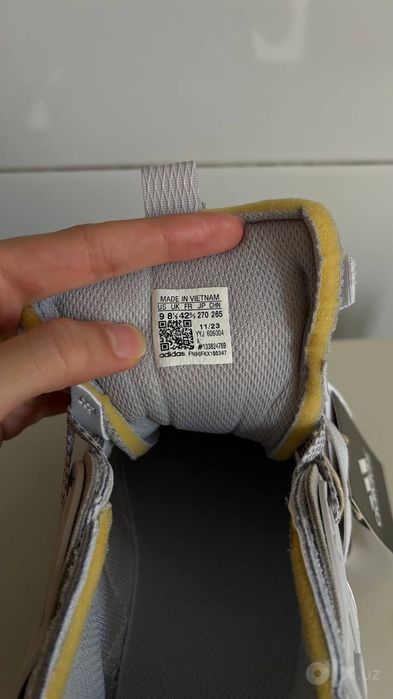 Новые кроссовки adidas