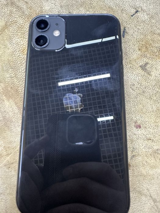 Продам Айфон 11   128 ГБ