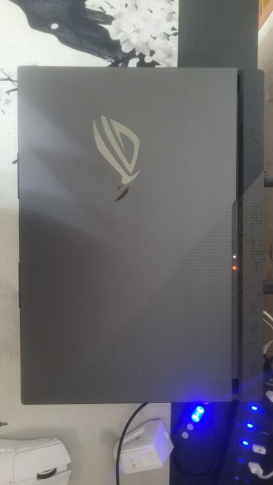 Игровой ноутбук Asus rog strix