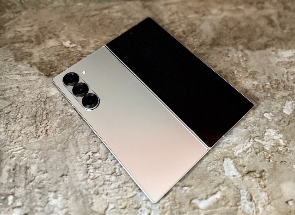 **ATS GSM**ID07825 Samsung Galaxy Fold 6 1Tb / Garantie