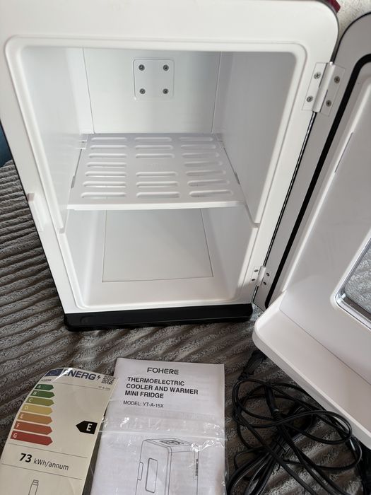 Mini frigider 2-în-1 15L răcire & încălzire DC/AC mod ECO silențios – Negru