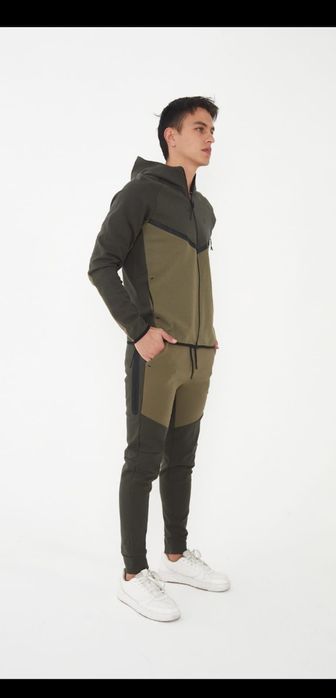 Nike Tech Fleece спортен екип активен джоб