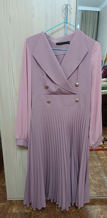 Продам новое платье