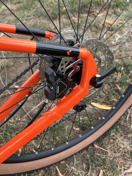 Bicicleta cube attention 2023