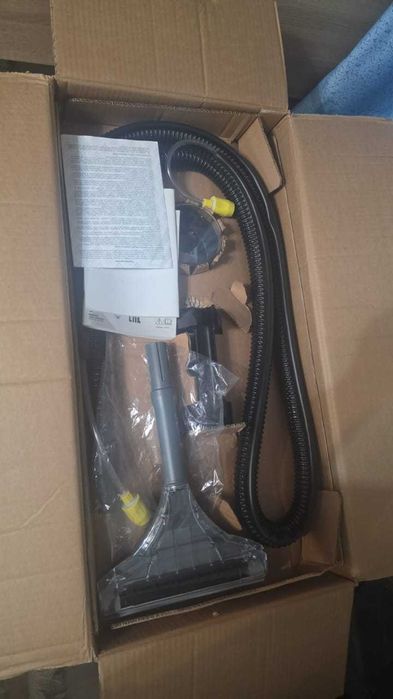 Продам новый Karcher Puzzi 10/1