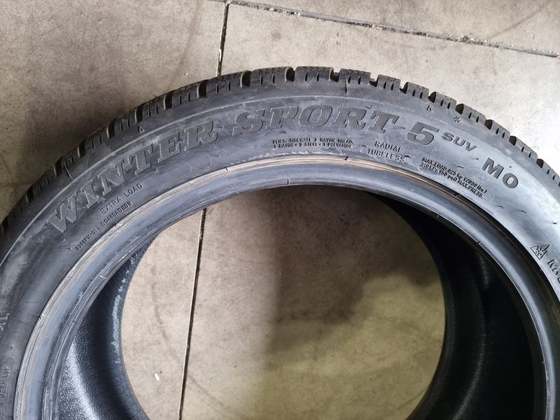 255/45/20 DUNLOP 4бр