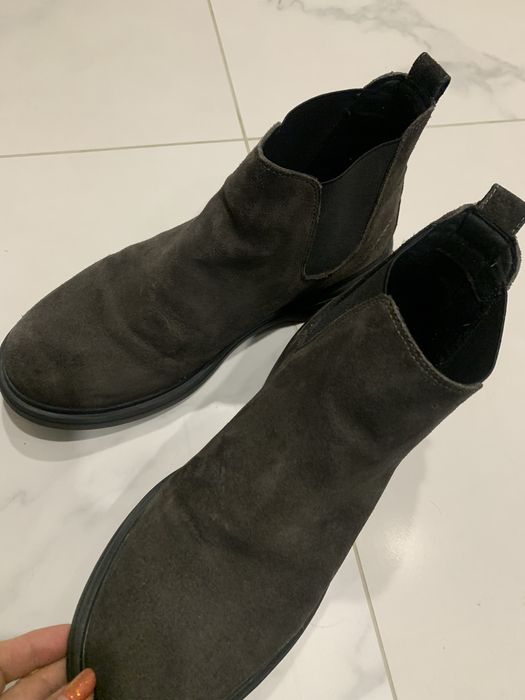 Мъжки оригинални боти GEOX  размерът е 42