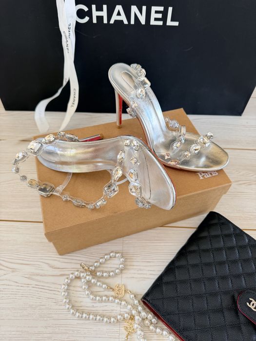 Christian Louboutin Sanda originala