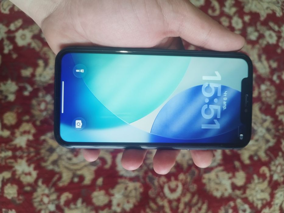 Продам айфон 11 128 гб