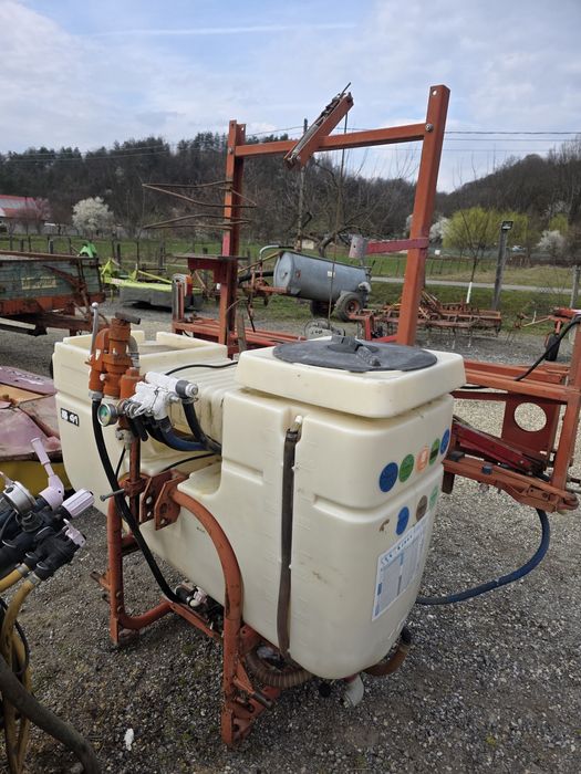 Instalatie erbicidat in tiranti la tractor 400 litri si 12 metri