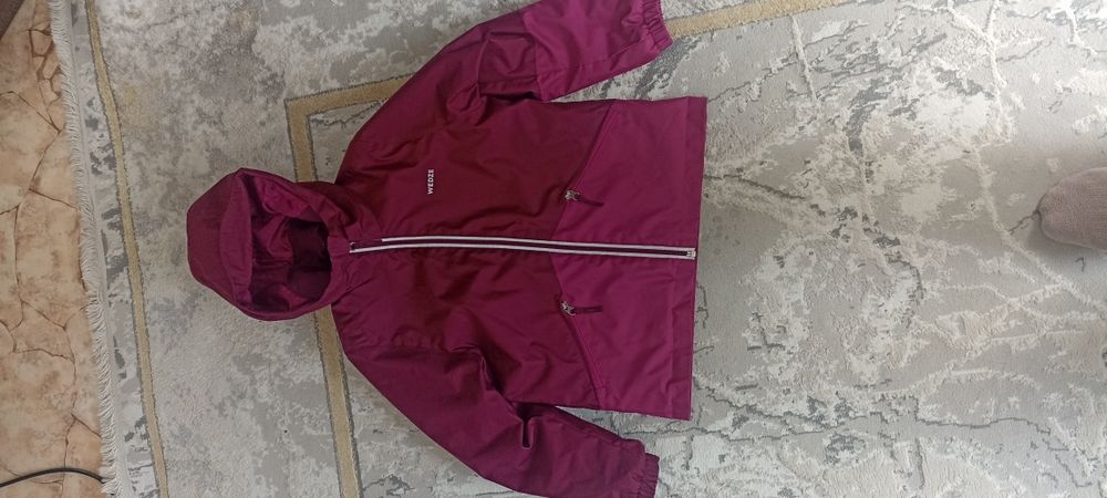 Продам куртки , пальто весна, зима