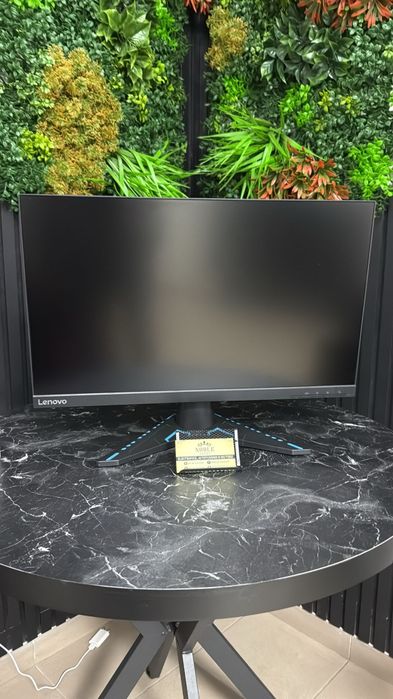 Noble Amanet - Monitor Lenovo G24e-20
