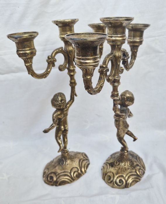 Pereche două sfeșnice vechi din bronz cu Îngeri Heruvimi, cu 3 posturi, fabricat in Franța, 30cm.