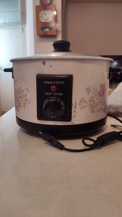2-штукиНовая японская фритюрница  ampia JAPAN Мулинекс по меньше.