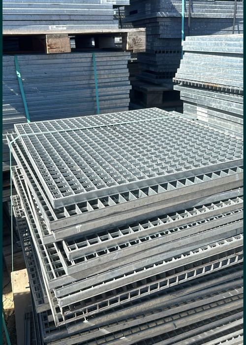 Vând gretare zincate sau trepte zincate