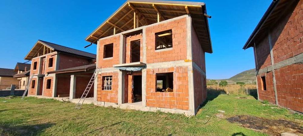 Execut Lucrari In Constructii de la A la Z si Case la Rosu sau la Cheie