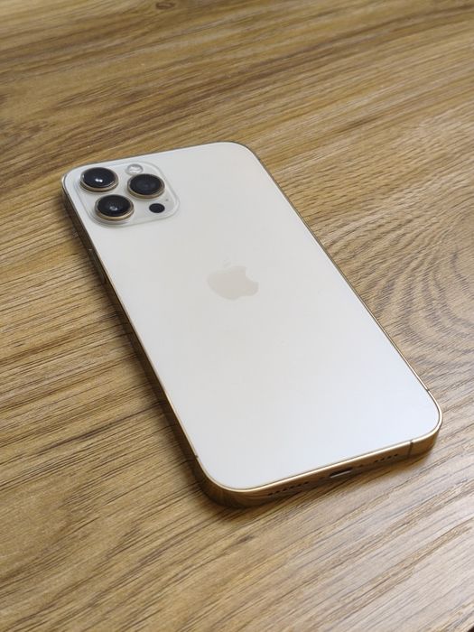 Iphone 12 pro max 256 yashirin ICLOUD!