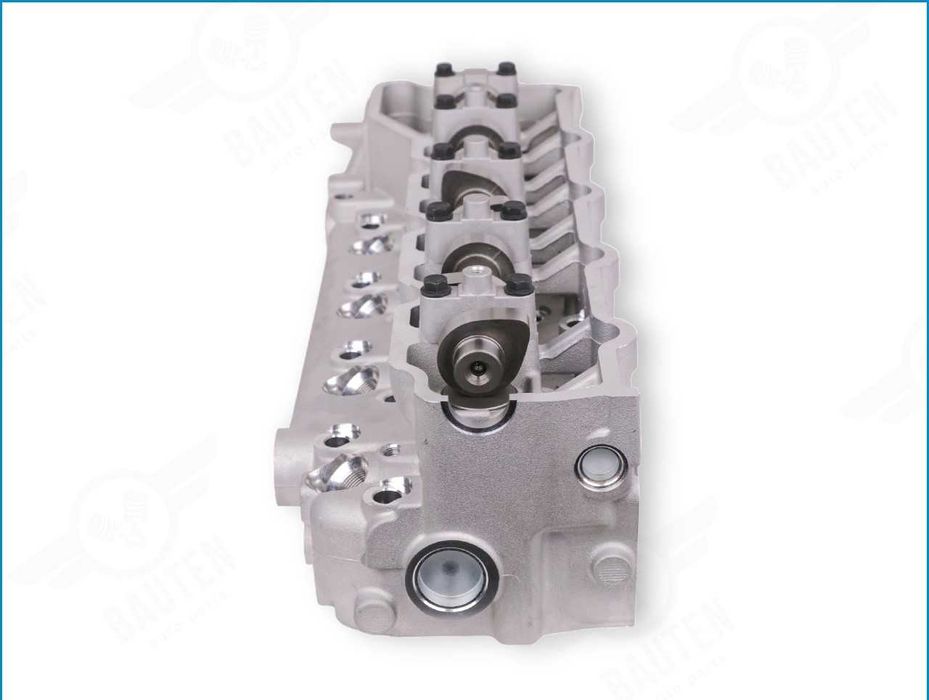 Головка блока MI 4M40-T сборе