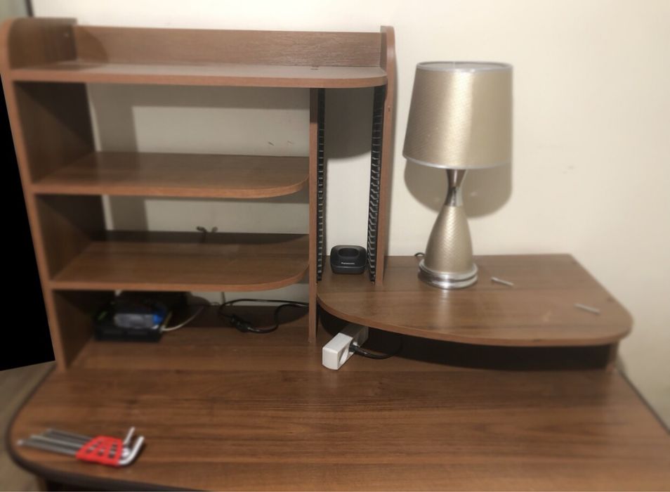 Продается компьютерный стол