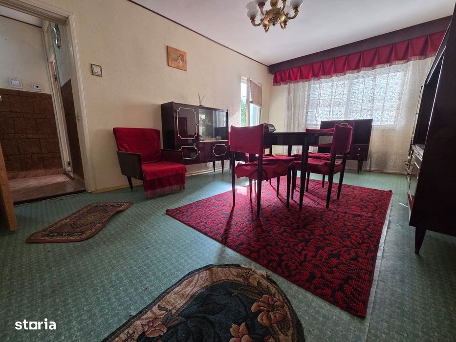 Apartament 3 camere, --Zona Anaf,--- Etaj.2/4