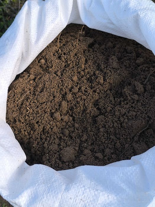 Плодородна почва за градината/оранжерия