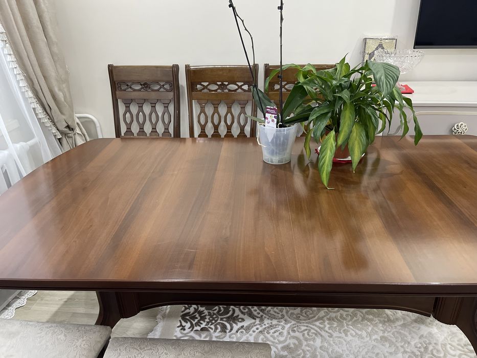 Продам стол со стульями!