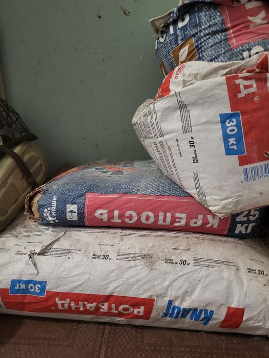 Строительные смеси